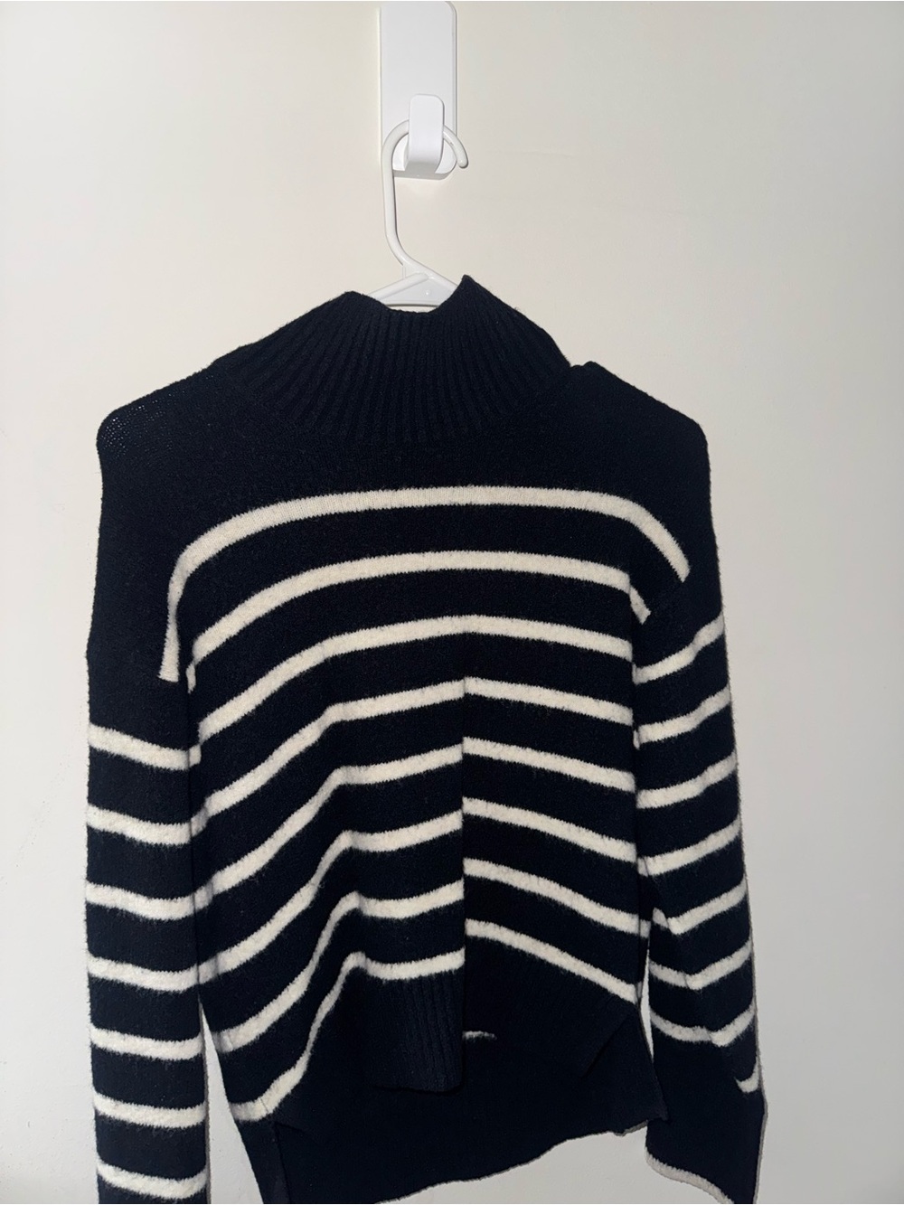 H&M Black & White Striped Turtleneck Sweater - Women
